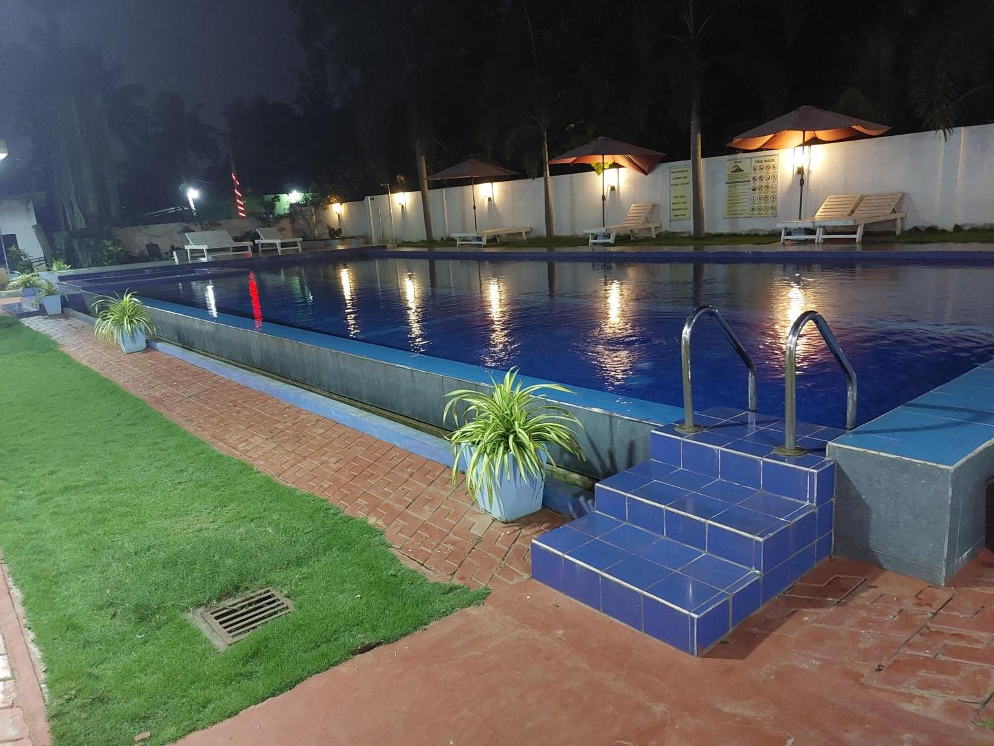 Mrd Beach Hotel Trincomalee Exterior photo